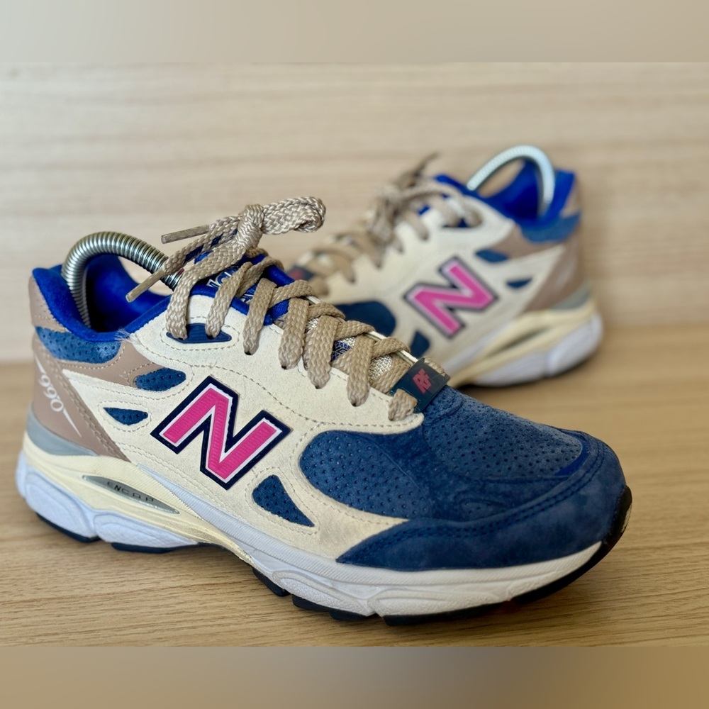 New Balance x Kith 990 v3 - Picture 2 of 10